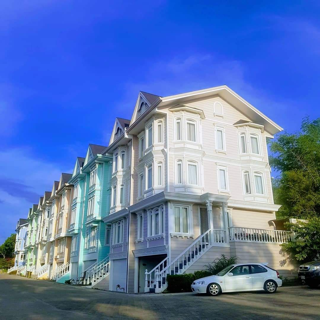 Pontefino Mansions